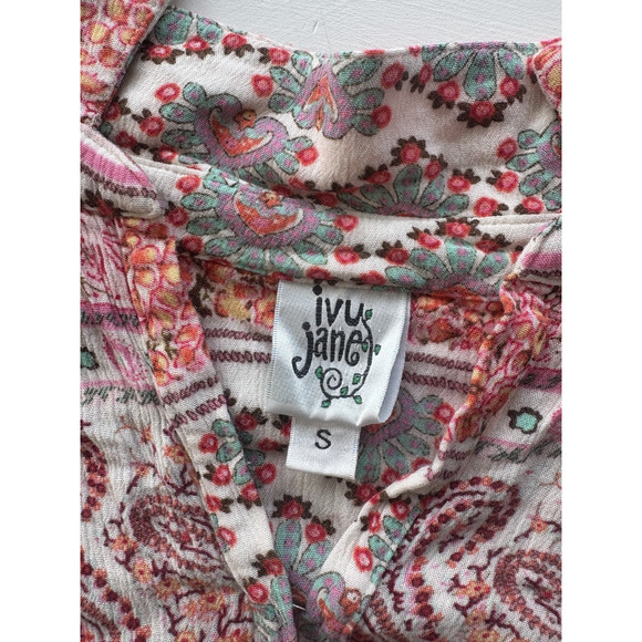 Ivy Jane pink rayon Top with 3/4 sleeves tassels Size Small - Picture 2 of 5